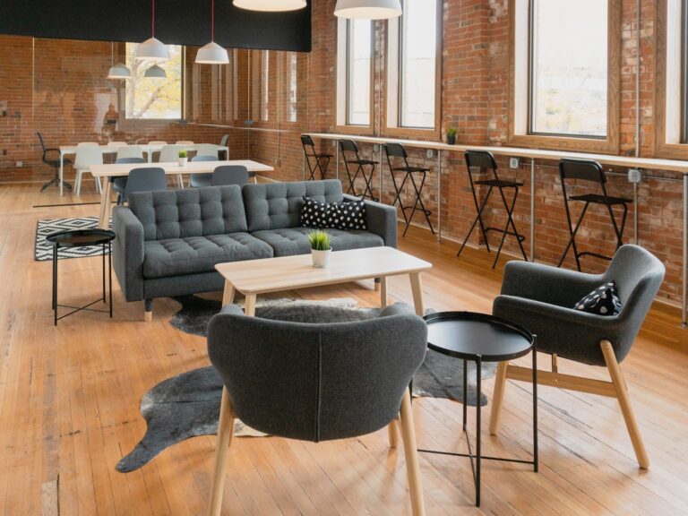 We are hiring fixers